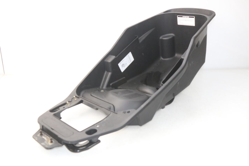 photo de UNDERSEAT STORAGE DAELIM S3 125 (2010 - 2017) - Zoom on usage condition