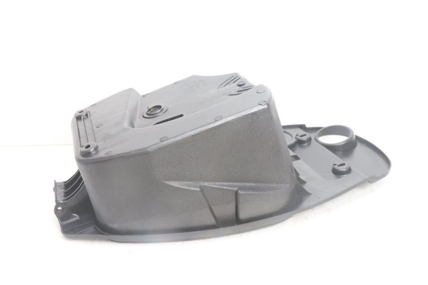photo de UNDERSEAT STORAGE JM MOTORS SANTANA EVO 50 (2024 - 2026) - Product overview