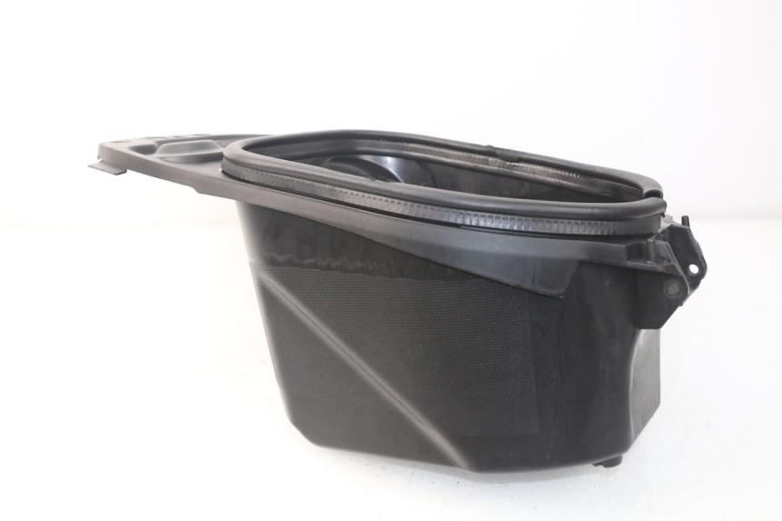 photo de UNDERSEAT STORAGE JM MOTORS SANTANA 50 (2014 - 2023) - Alternative perspective