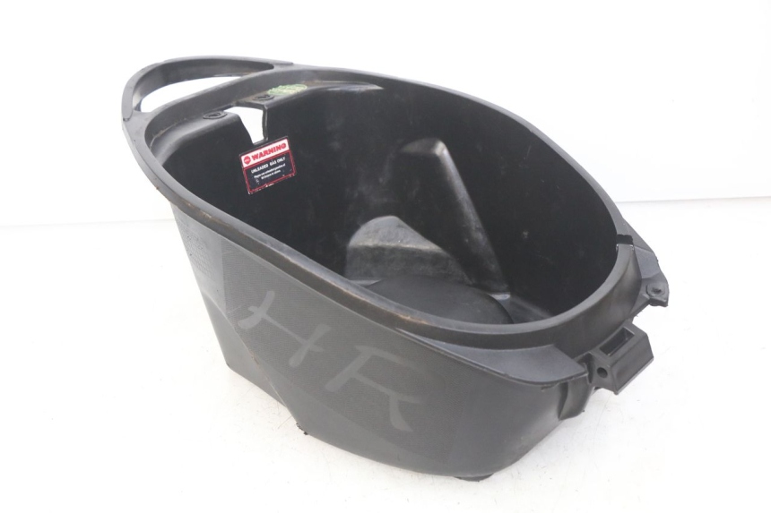 photo de SEAT STORAGE BOX JM MOTORS SC 4T 50 (2012 - 2017) - Zoom on usage condition