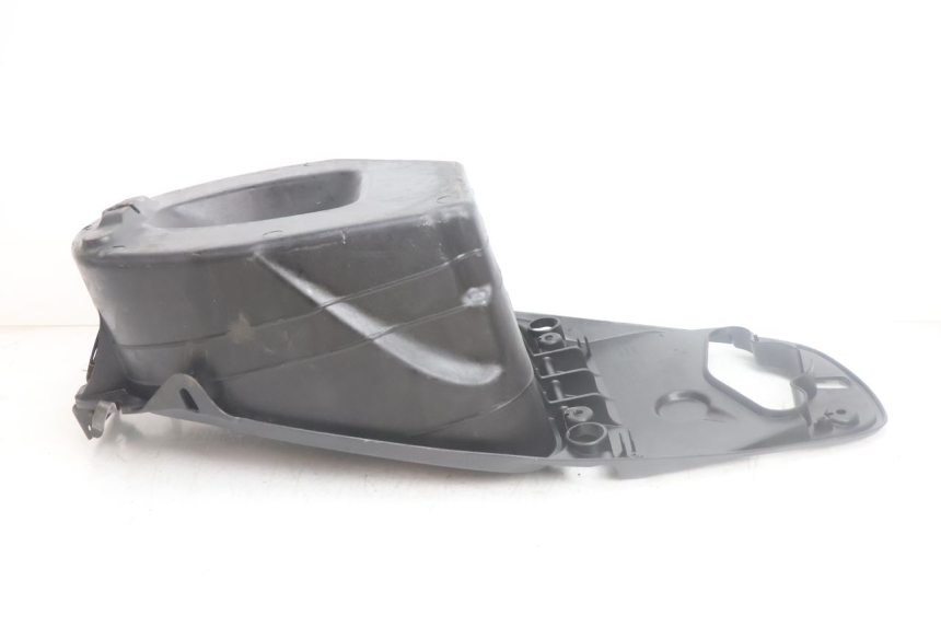 photo de UNDERSEAT STORAGE HONDA SCV LEAD 100 (2003 - 2007) - Fixing points details