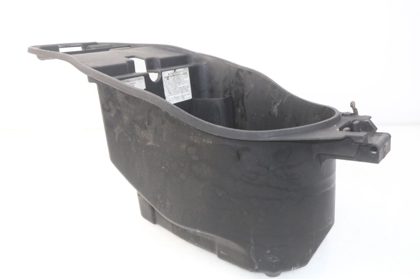 photo de UNDERSEAT STORAGE HONDA SES DYLAN 125 (2002 - 2006) - Component detail