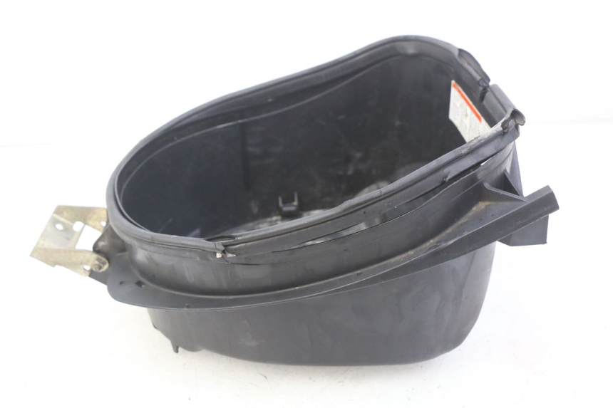 photo de SEAT STORAGE BOX SUZUKI SIXTEEN 125 (2008 - 2010) - Product overview