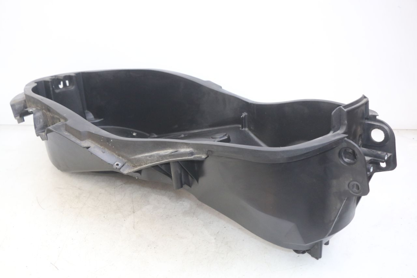 photo de SEAT STORAGE BOX MBK SKYCRUISER 125 (2010 - 2013) - Surface and material condition