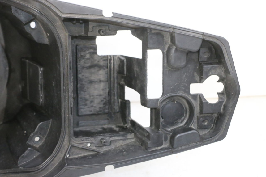 photo de UNDERSEAT STORAGE PEUGEOT SPEEDFIGHT 4 4T EFI 50 (2021 - 2025) - Additional view of the item