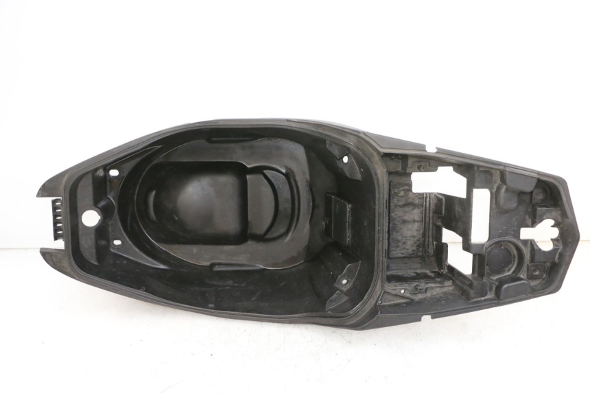 photo de UNDERSEAT STORAGE PEUGEOT SPEEDFIGHT 4 4T EFI 50 (2021 - 2025) - Distinctive features