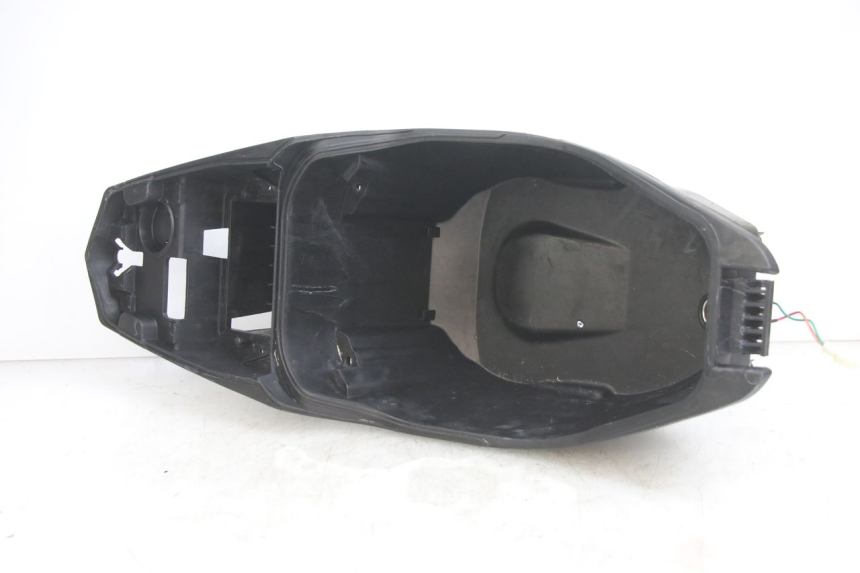 photo de SEAT STORAGE BOX PEUGEOT SPEEDFIGHT 4 4T 50 (2015 - 2020) - Main view