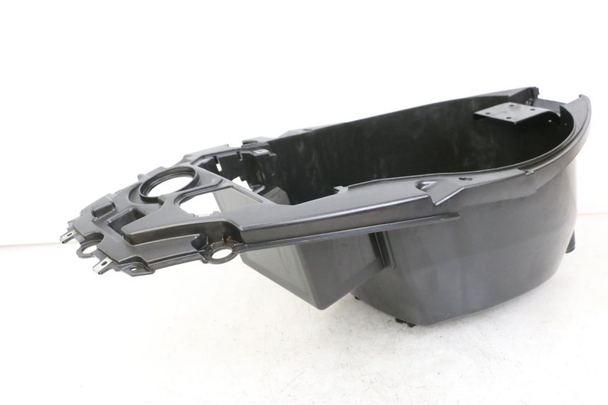 photo de UNDERSEAT STORAGE APRILIA SR MOTARD 50 (2012 - 2018) - Alternative perspective