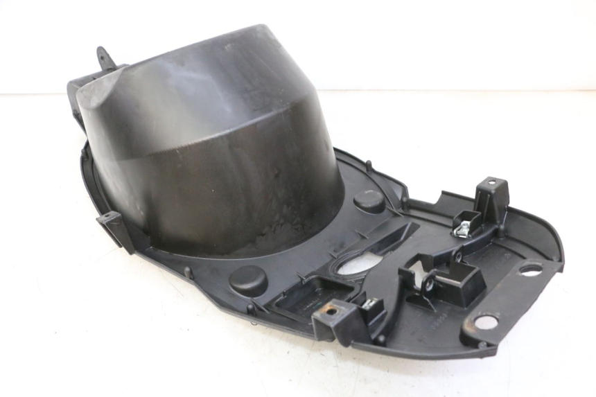 photo de SEAT STORAGE BOX APRILIA SR R 2T LC 50 (2018 - 2021) - Zoom on usage condition