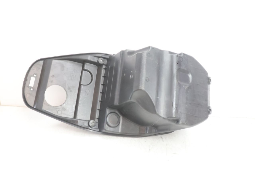 photo de UNDERSEAT STORAGE KYMCO SUPER 8 2T 50 (2007 - 2013) - Checked used part