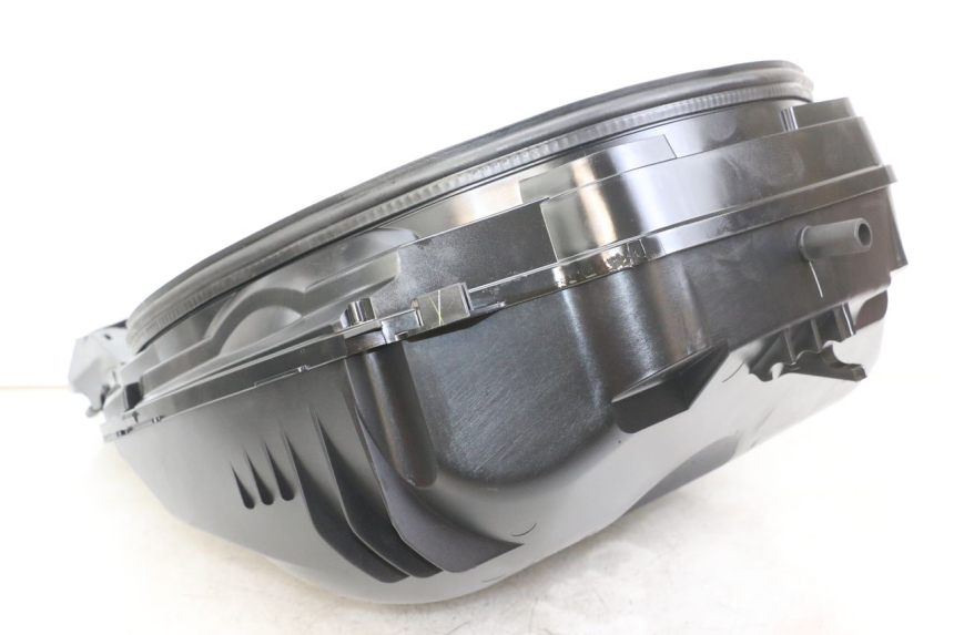 photo de UNDERSEAT STORAGE SUZUKI BURGMAN 125 (2018 - 2021) - Zoom on usage condition