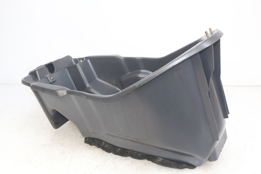 photo de SEAT STORAGE BOX PEUGEOT SV 125 (1991 - 1994) - Technical close-up