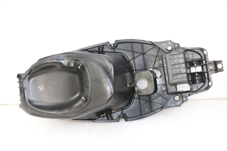 photo de UNDERSEAT STORAGE APRILIA SXR 50 (2021 - 2023) - Checked used part