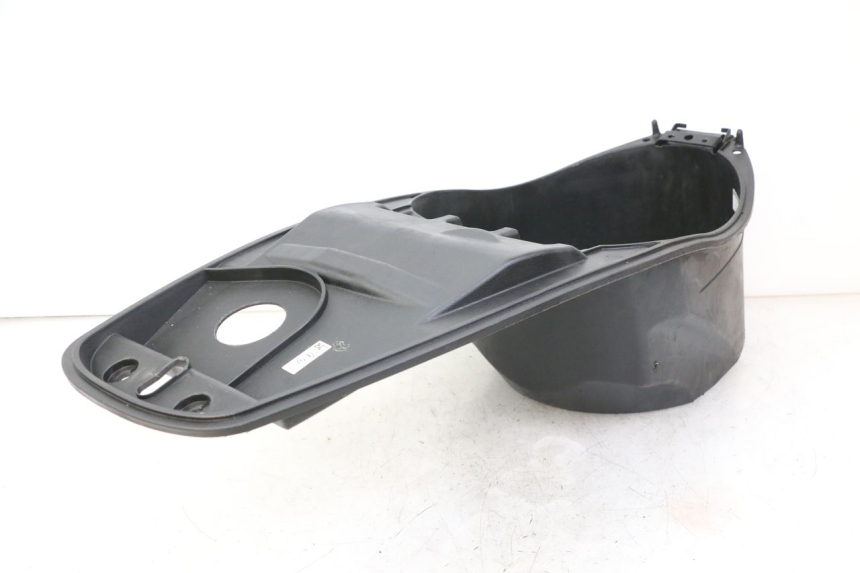 photo de SEAT STORAGE BOX SYM JET 14 4T 50 (2018 - 2022) - Technical close-up