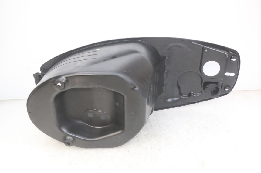 photo de SEAT STORAGE BOX SYM SYMPHONY 125 (2009 - 2015) - Zoom on usage condition