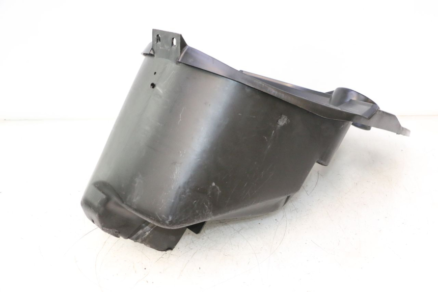 photo de UNDERSEAT STORAGE PEUGEOT TREKKER 50 (1995 - 2004) - Checked used part