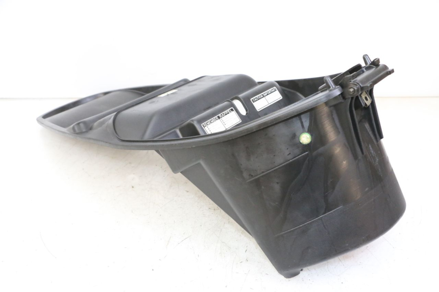 photo de UNDERSEAT STORAGE PEUGEOT TWEET PRO CARGO 50 (2018 - 2022) - Surface and material condition