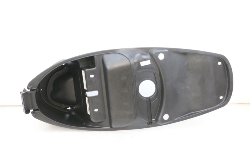 photo de UNDERSEAT STORAGE PEUGEOT TWEET PRO EFI 4T 50 (2021 - 2022) - Main view