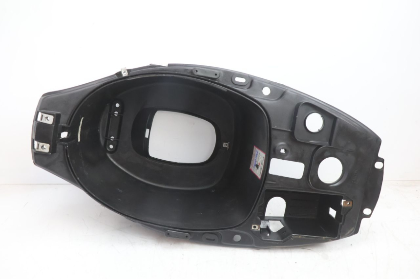 photo de UNDERSEAT STORAGE PIAGGIO TYPHOON 50 (2000 - 2009) - Component detail
