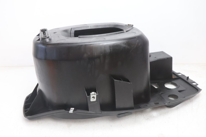 photo de UNDERSEAT STORAGE PIAGGIO TYPHOON 50 (2000 - 2009) - Product overview