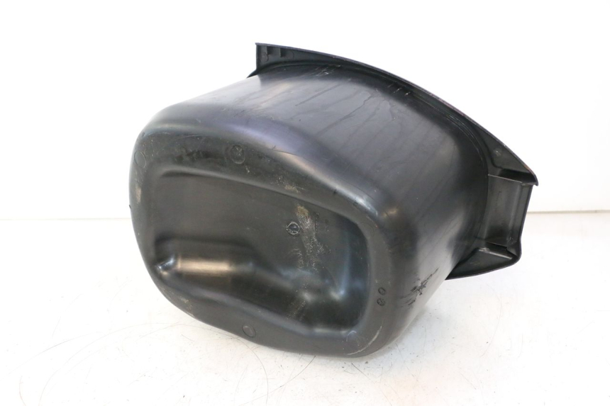 photo de SEAT STORAGE BOX PIAGGIO VESPA S 2T 50 (2007 - 2014) - Alternative perspective