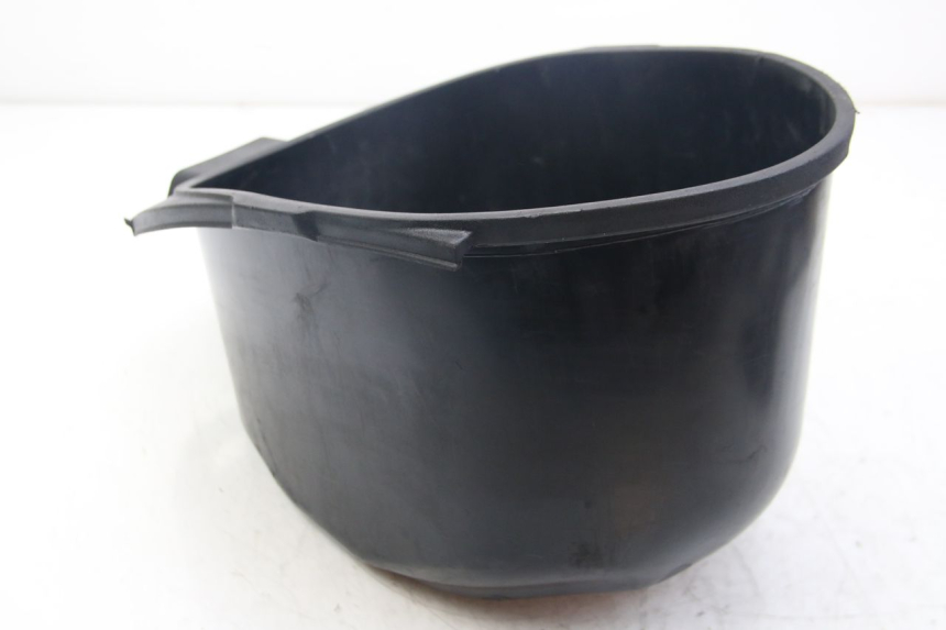 photo de SEAT STORAGE BOX PIAGGIO VESPA SPRINT 2T 50 (2014 - 2018) - Zoom on usage condition