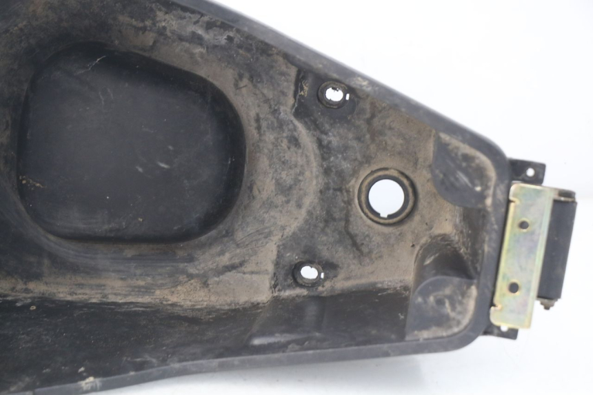 photo de SEAT STORAGE BOX PEUGEOT VIVACITY NEW 4T 50 (2008 - 2017) - Technical close-up