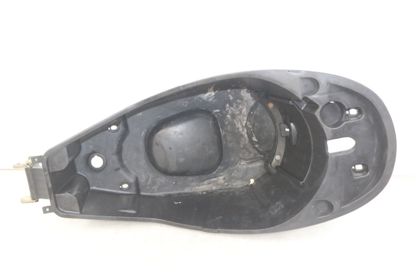 photo de SEAT STORAGE BOX PEUGEOT VIVACITY NEW 4T 50 (2008 - 2017) - Component detail