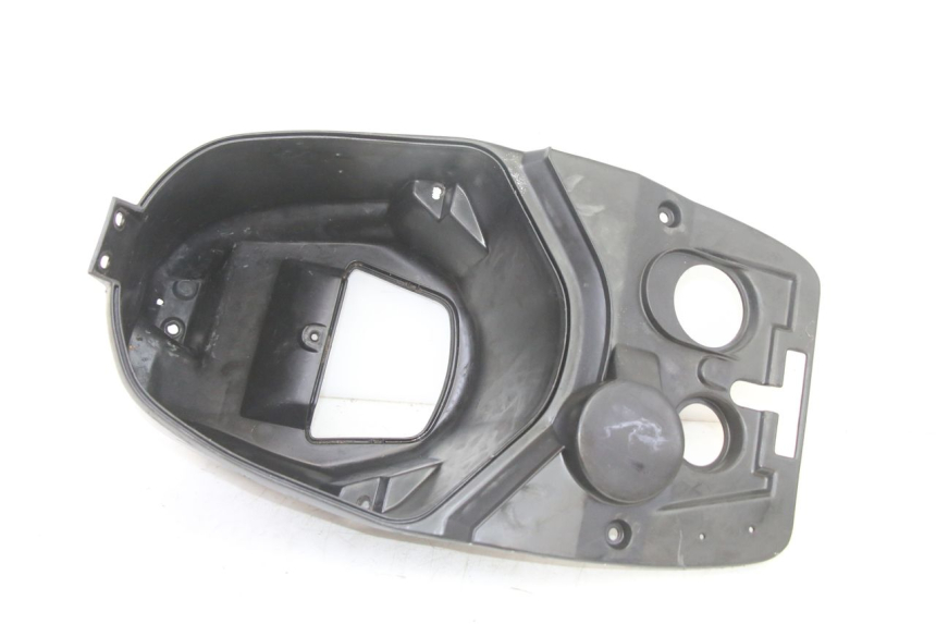 photo de UNDERSEAT STORAGE PEUGEOT VIVACITY 50 (2004 - 2009) - Technical close-up