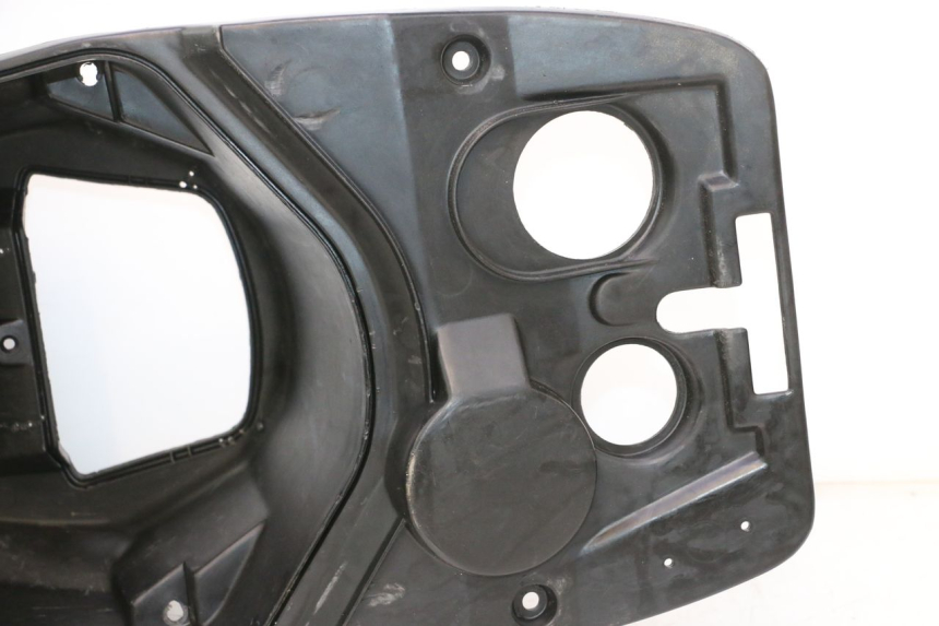 photo de UNDERSEAT STORAGE PEUGEOT VIVACITY 50 (1998 - 2003) - Distinctive features