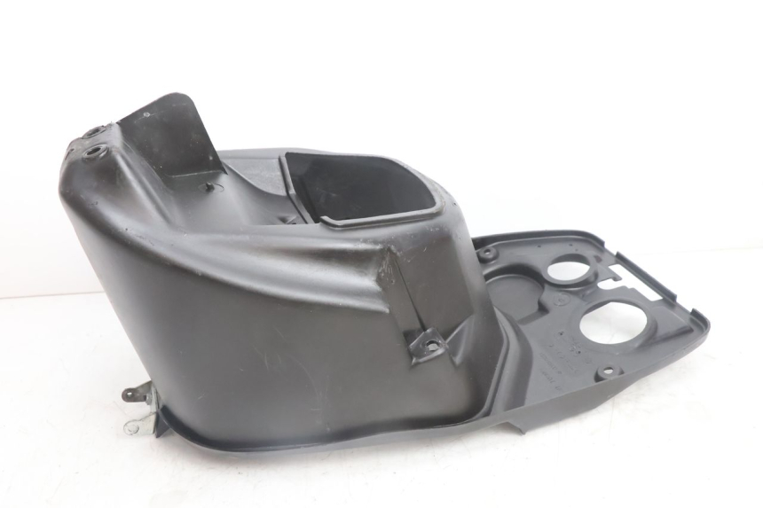 photo de UNDERSEAT STORAGE PEUGEOT VIVACITY 100 (1999 - 2008) - Surface and material condition