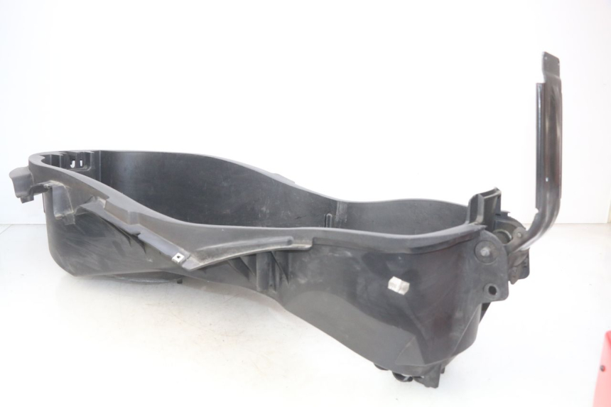 photo de SEAT STORAGE BOX YAMAHA X-MAX XMAX 125 (2010 - 2013) - Alternative perspective