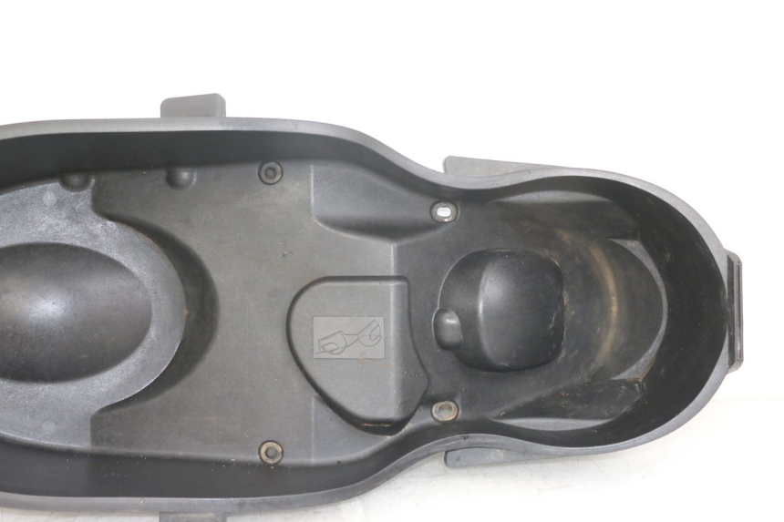 photo de SEAT STORAGE BOX YAMAHA XMAX X-MAX 125 (2006 - 2009) - Surface and material condition
