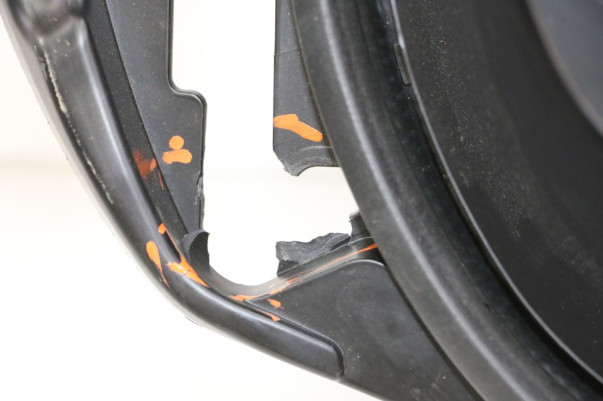 photo de UNDERSEAT STORAGE YAMAHA XMAX X-MAX 125 (2021 - 2025) - Distinctive features