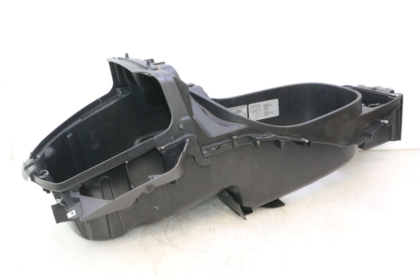 photo de UNDERSEAT STORAGE PIAGGIO X8 STREET 125 (2006 - 2007) - Markings and original references