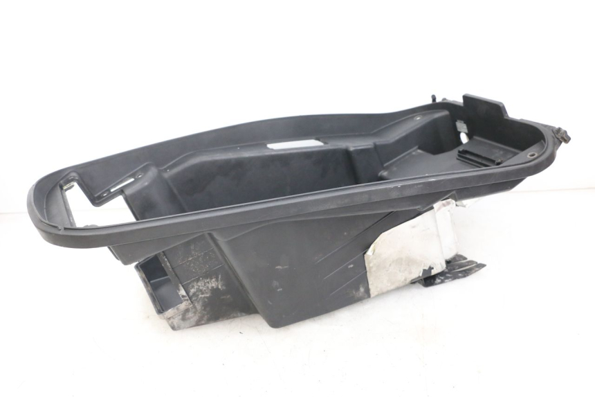 photo de UNDERSEAT STORAGE KYMCO XCITING 250 (2006 - 2009) - Alternative perspective