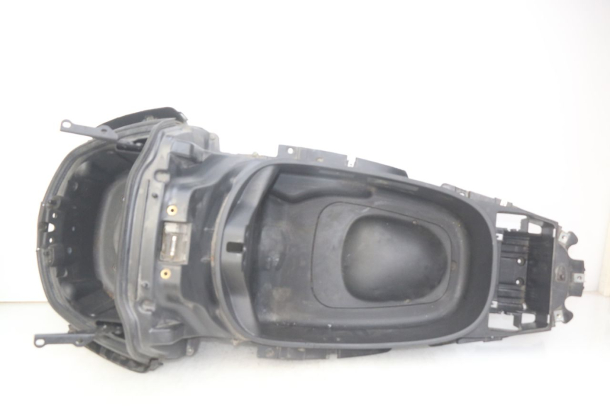 photo de SEAT STORAGE BOX PIAGGIO XEVO - X EVO 125 (2007 - 2017) - Main view