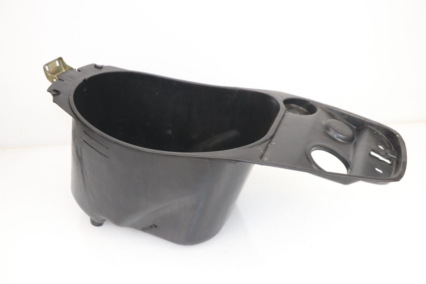 photo de UNDERSEAT STORAGE YIYING YY T POWER MAX 125 (2006 - 2016) - Zoom on usage condition