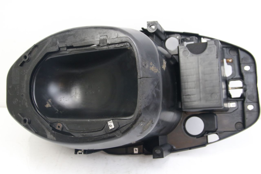 photo de SEAT STORAGE BOX PIAGGIO ZIP 2T 50 (2009 - 2019) - Product overview