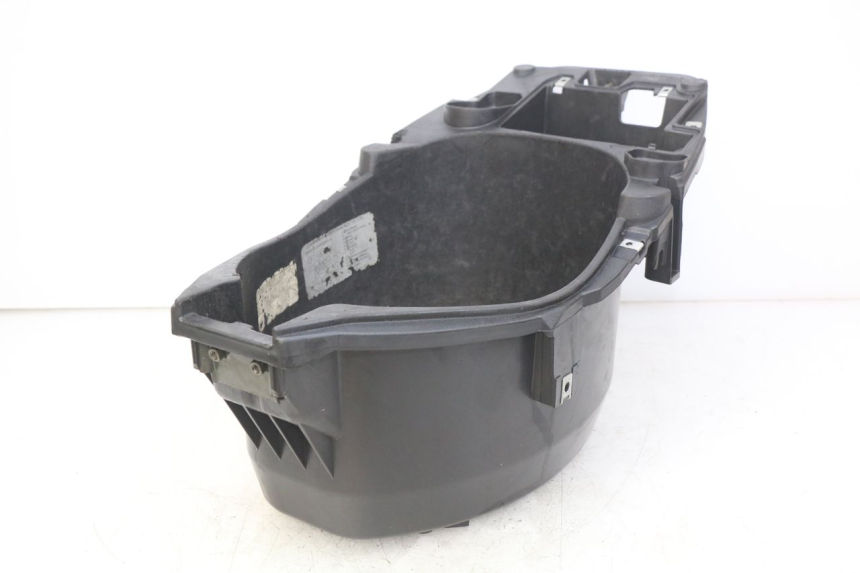 photo de SEAT STORAGE BOX PIAGGIO ZIP 2T 50 (2009 - 2019) - Alternative perspective
