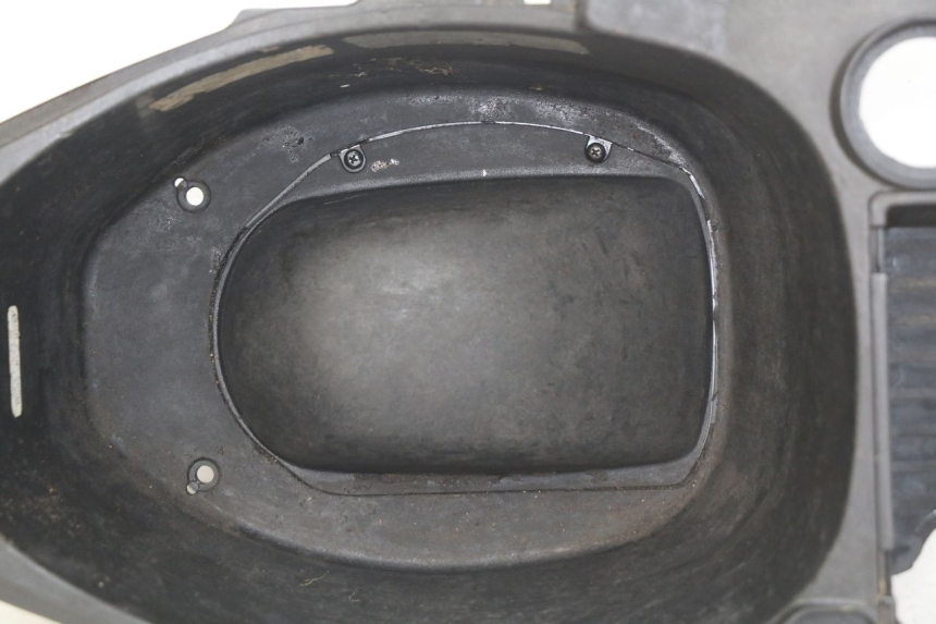 photo de SEAT STORAGE BOX PIAGGIO ZIP 2T 50 (2009 - 2019) - Surface and material condition