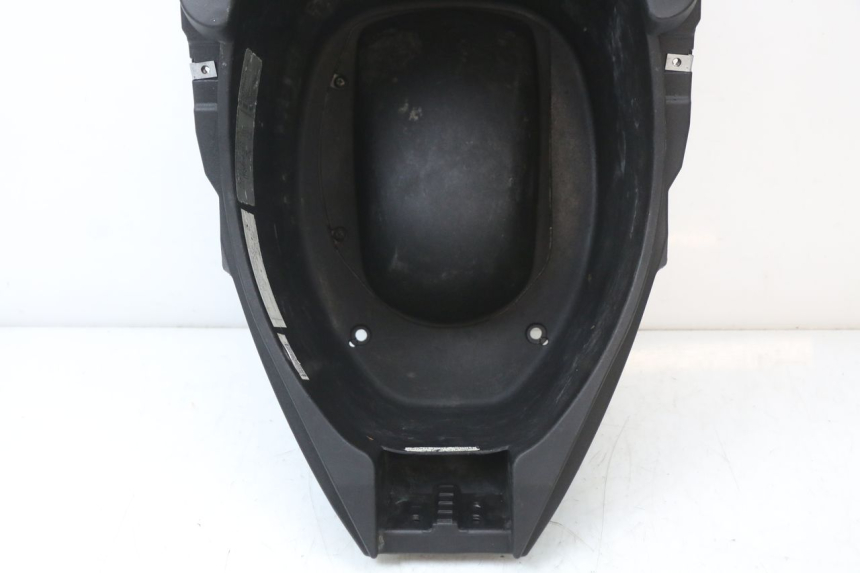 photo de SEAT STORAGE BOX PIAGGIO ZIP 2T 50 (2009 - 2019) - Technical close-up