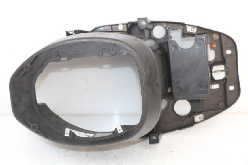 photo de SEAT STORAGE BOX PIAGGIO ZIP 2T 50 (2009 - 2019) - Surface and material condition