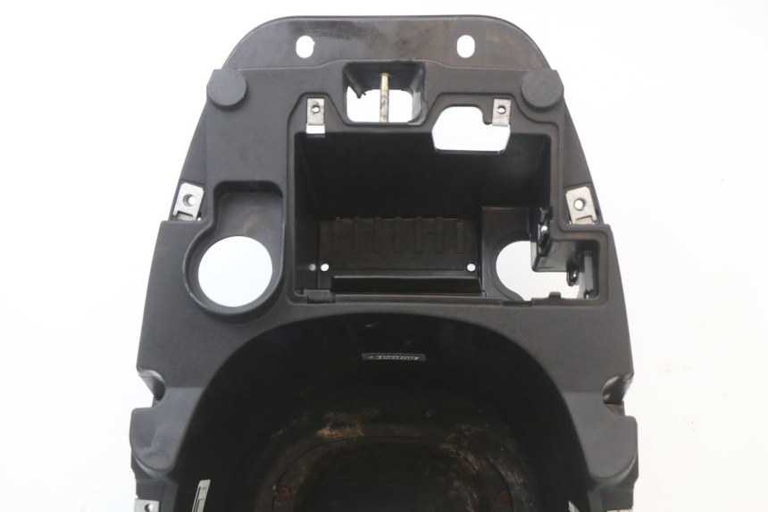 photo de SEAT STORAGE BOX PIAGGIO ZIP 4T 50 (2018 - 2020) - Distinctive features