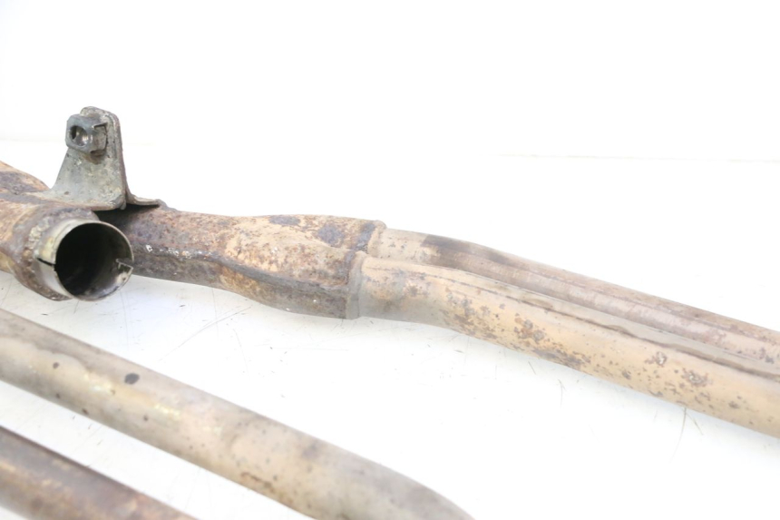 photo de EXHAUST PIPE HONDA ST PAN EUROPEAN 1100 (1990 - 2002) - Fixing points details
