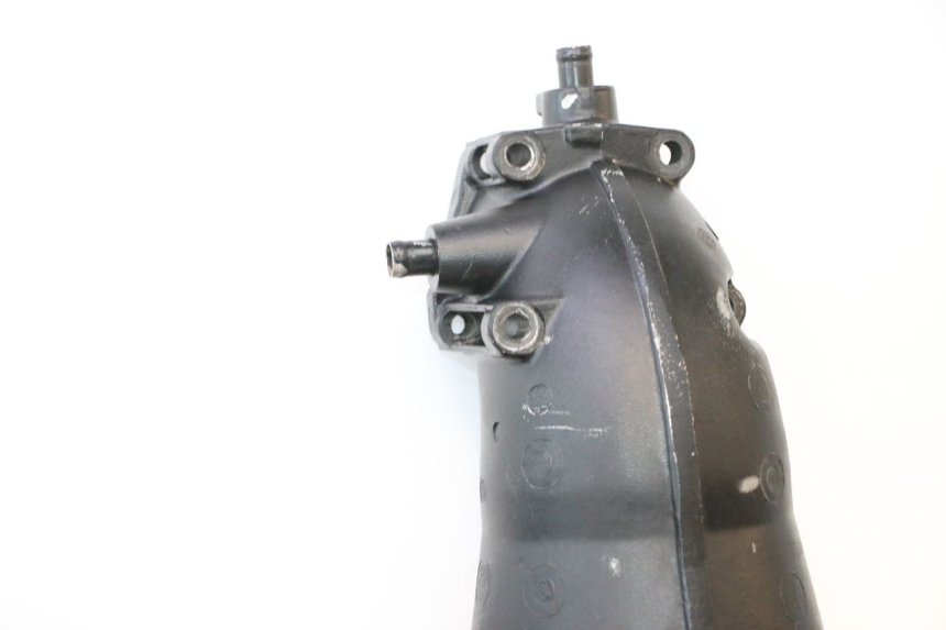 photo de EXHAUST PIPE YAMAHA WAVE RUNNER GP R 1200 (2000 - 2003) - Detailed visual inspection
