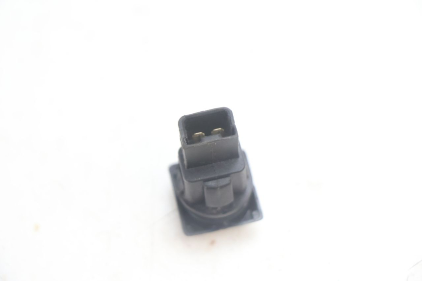 photo de TRACTION CONTROL SWITCH PIAGGIO MP3 HPE 530 (2022 - 2026) - Alternative perspective