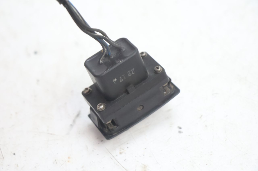 photo de SWITCH SUZUKI BURGMAN EXECUTIVE ABS 650 (2006 - 2012) - Technical close-up