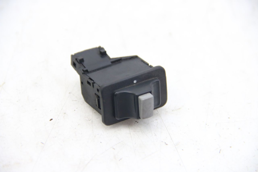 photo de TURN SIGNAL SWITCH ECCITY ARTELEC 670 1 (2013 - 2017) - Main view