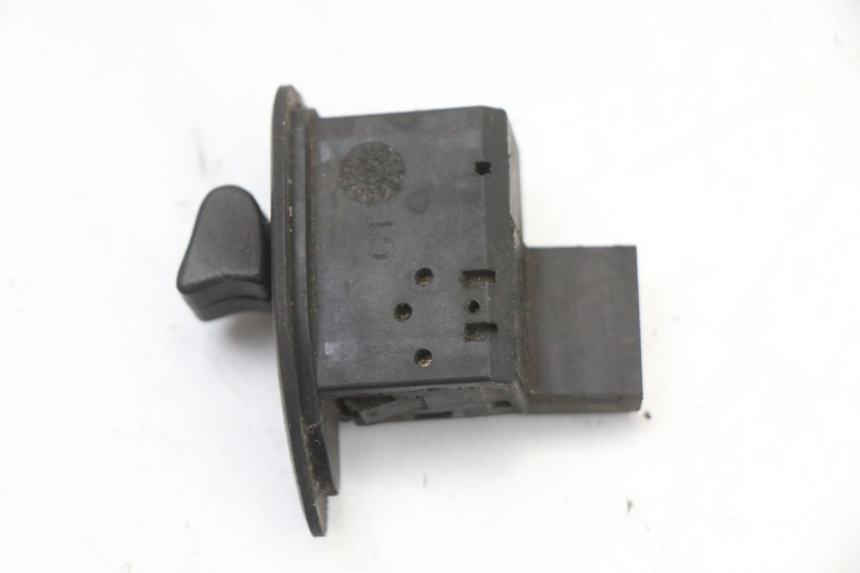 photo de TURN SIGNAL SWITCH PIAGGIO FLY 2T 50 (2004 - 2017) - Zoom on usage condition